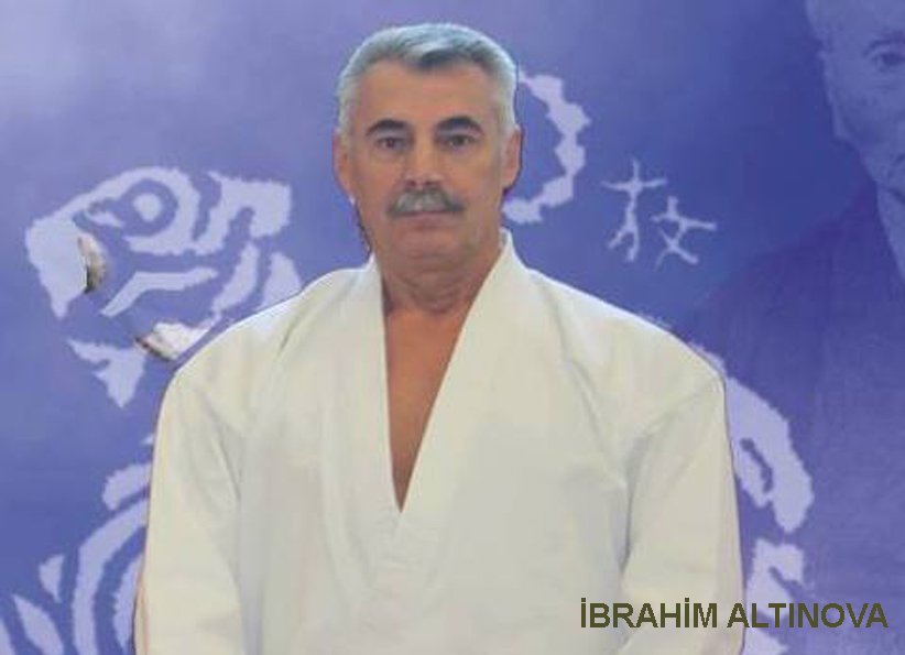 İbrahim Altınova