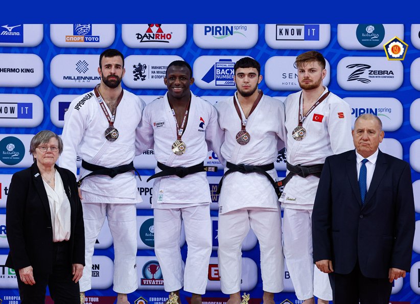 Umalt Demirel’den,Bronz Madalya!